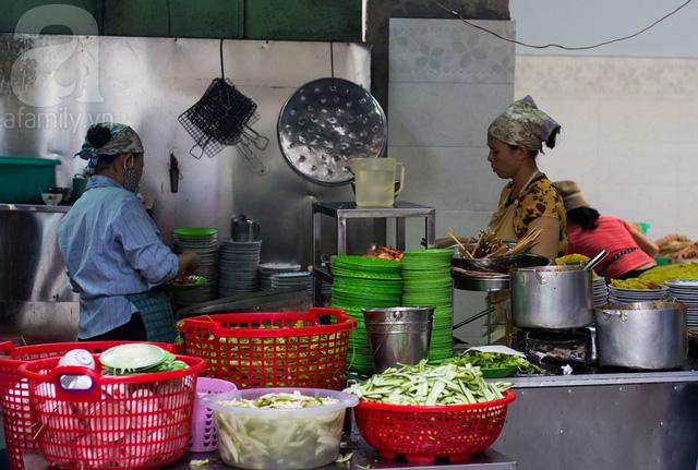 Quán bánh xèo ai đến Đà Nẵng cũng phải ăn thử