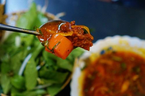 Quán bò kho của chủ gốc Ấn trong hẻm Sài Gòn
