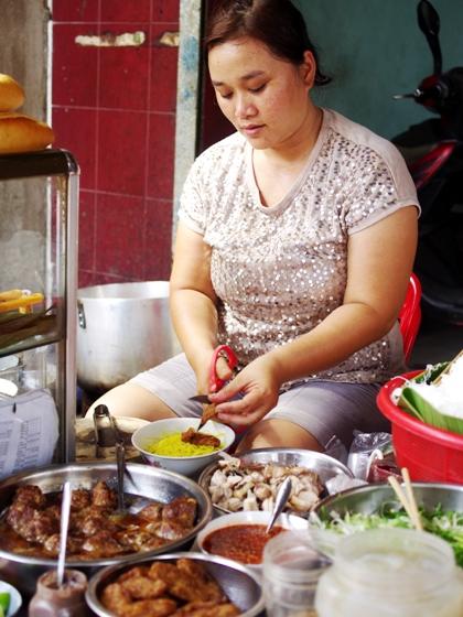 Quán bún chả cá Nha Trang chỉ dân địa phương mới biết