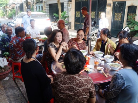 quan bun mien ngan dung vi bac giua sai gon khien nguoi xa que nao nao Quán bún, miến ngan đúng vị bắc giữa Sài Gòn, khiến người xa quê nao nao