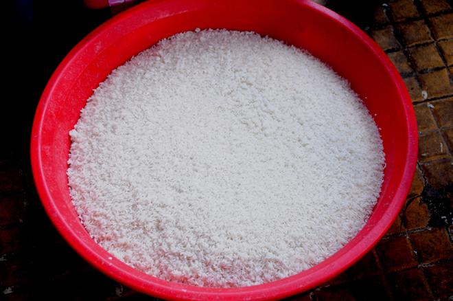 Quán cơm trắng Sài Gòn mỗi ngày nấu nửa tấn gạo