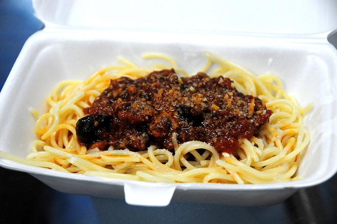 Quán mì spaghetti trong hẻm Sài Gòn của đầu bếp 5 sao