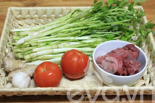 Rau cần xào thịt bò giản dị mà ngon