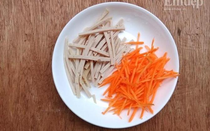 Salad bắp cải trộn sốt mè rang ngậy thơm cho bữa sáng gọn nhẹ