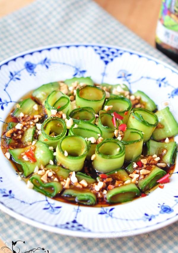 Salad dưa chuột kiểu mới ngon đẹp bất ngờ!