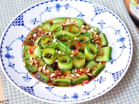 salad dua chuot kieu moi ngon dep bat ngo Salad dưa chuột kiểu mới ngon đẹp bất ngờ!