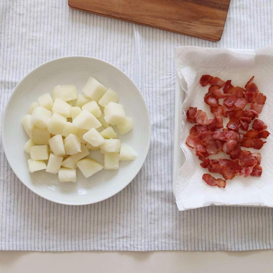 Salad khoai tây làm thế này ai không mê mới lạ