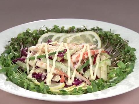 salad tao rau mam Salad táo rau mầm