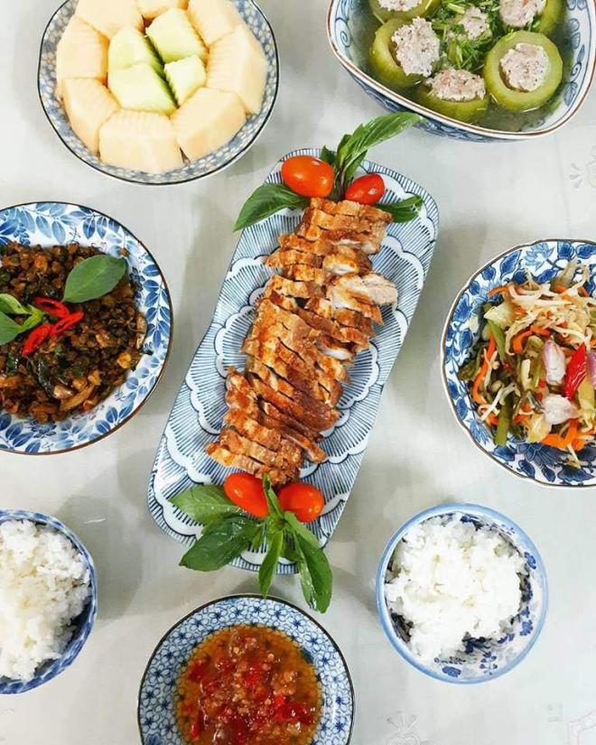 Sợ vợ cho nhịn đói, chồng chỉ dám giận 2 ngày rồi lại nhắn tin xin vợ nấu cơm ngon