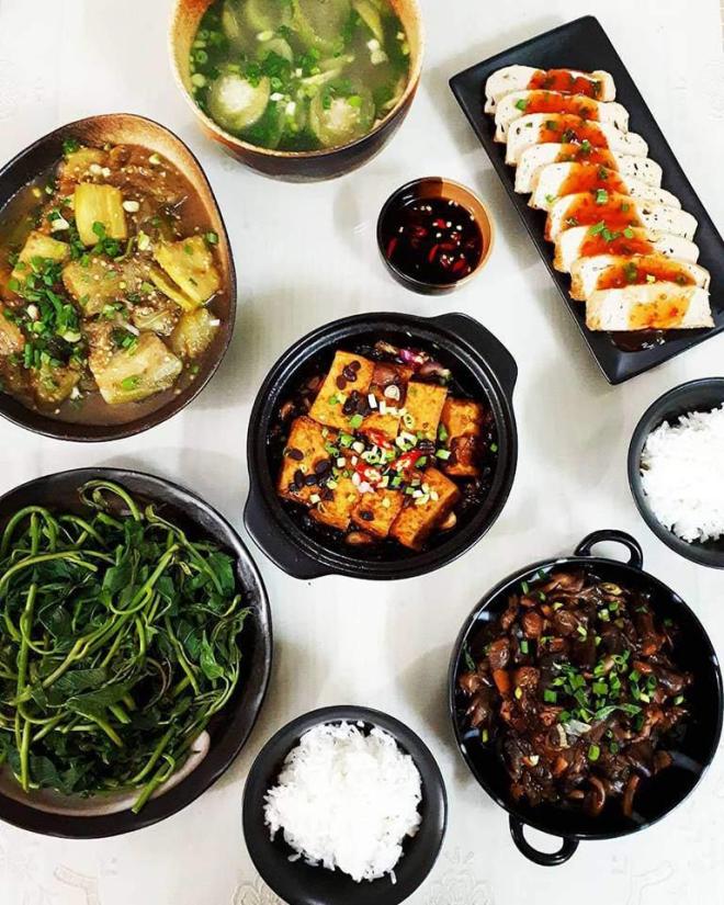 Sợ vợ cho nhịn đói, chồng chỉ dám giận 2 ngày rồi lại nhắn tin xin vợ nấu cơm ngon