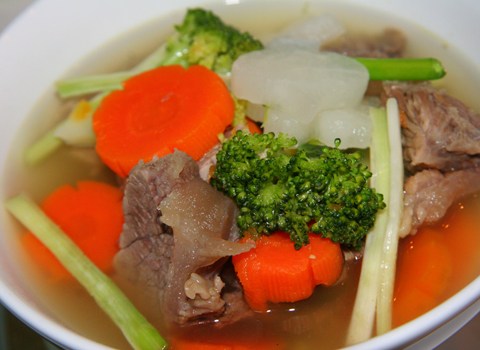 soup gan bo ham rau cu thanh ngot Soup gân bò hầm rau củ thanh ngọt