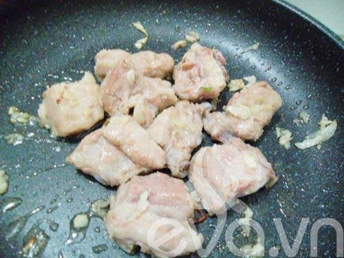 Sườn hầm rau củ ngon ngọt