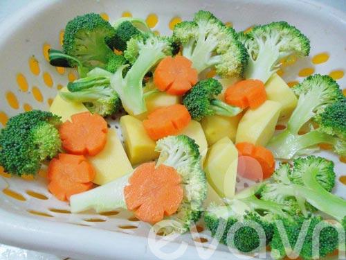 Sườn hầm rau củ ngon ngọt