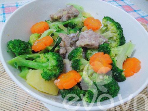 Sườn hầm rau củ ngon ngọt