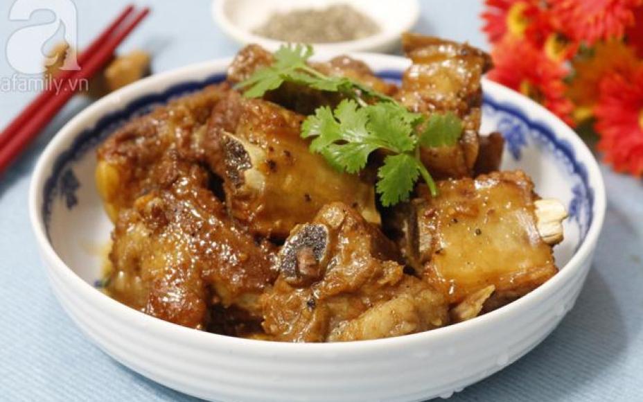 Sườn kho tiêu: Mềm ngon - đậm đà - vàng óng bắt mắt ăn với cơm nóng thì ngon miễn chê