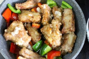 Sườn sốt chua ngọt đậm đà