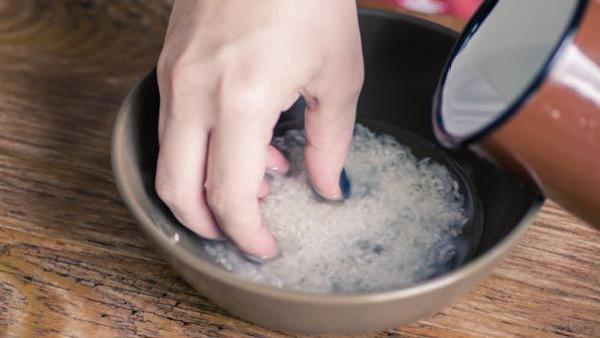 Suốt ngày nấu cơm nhưng lại mắc phải nhiều sai lầm không phải chị em nào cũng biết