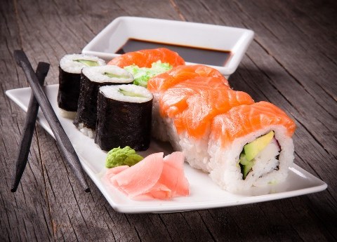 sushi mon an nhat gan 200 nam tuoi Sushi - món ăn Nhật gần 200 năm tuổi