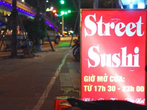 sushi phong cach duong pho o nguyen chi thanh Sushi phong cách đường phố ở Nguyễn Chí Thanh