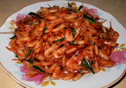 Tép đồng rang sả, lá chanh