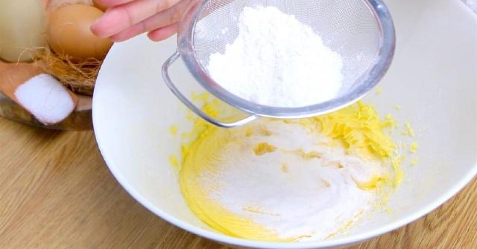 Tết mà có khay bánh dứa này để nhâm nhi cùng trà thì cứ gọi là 
