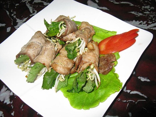 Thịt ba chỉ rán cuộn giá