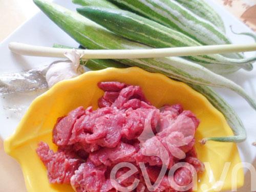 Thịt bê xào mướp Nhật