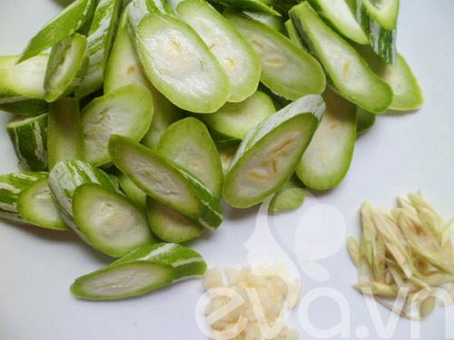 Thịt bê xào mướp Nhật