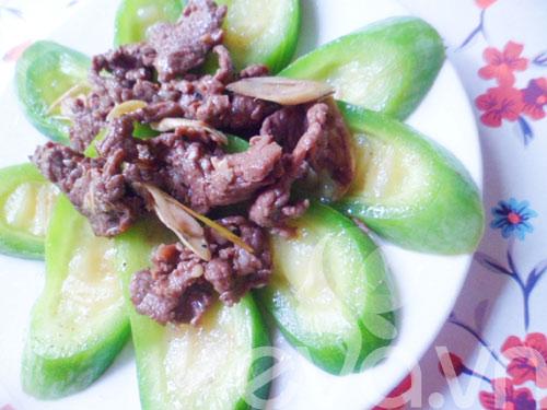 Thịt bê xào mướp Nhật