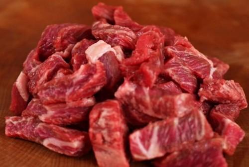 Thịt bò hầm củ cải trắng bổ dưỡng vào mùa lạnh