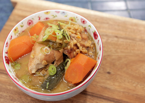 Thịt gà hầm tương miso