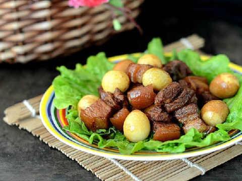 thit kho trung cut ban da biet lam cach nao de ngon nhat chua Thịt kho trứng cút - bạn đã biết làm cách nào để ngon nhất chưa?