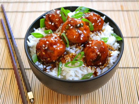 thit vien xot teriyaki doi mon cho ca nha Thịt viên xốt Teriyaki đổi món cho cả nhà