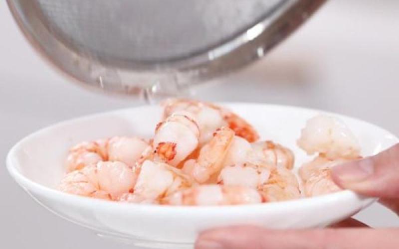 Thời tiết nóng nực, ăn mì trộn chua cay kiểu Thái là chuẩn đấy!
