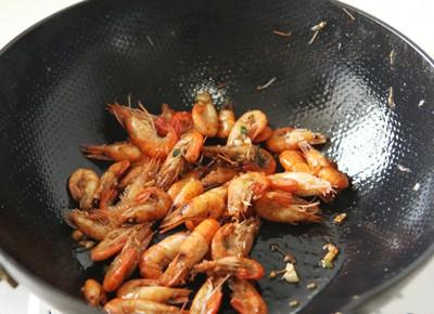 Thơm lừng hấp dẫn món tôm chiên tỏi