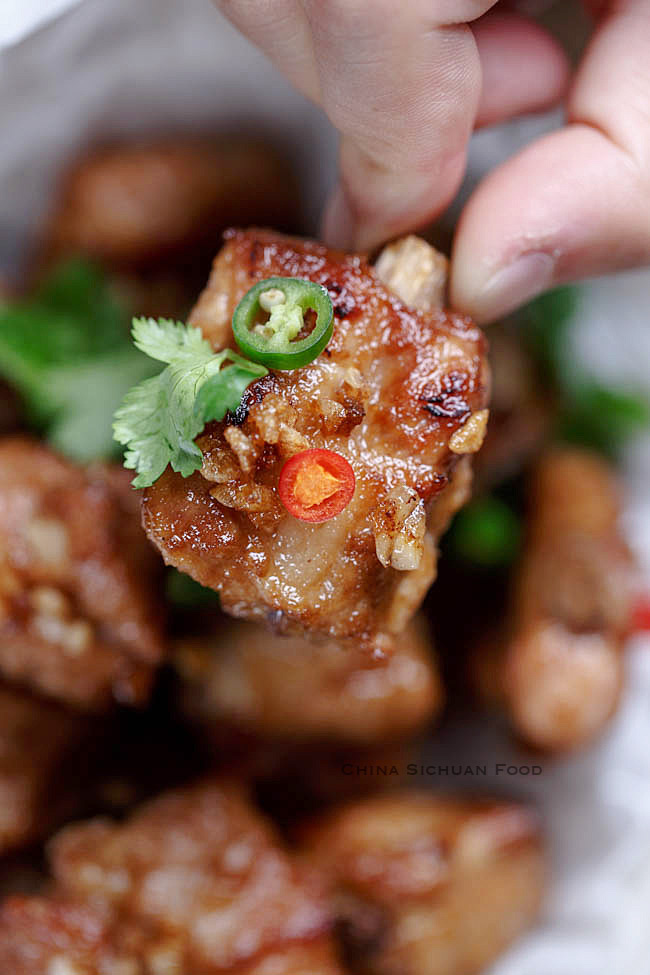 Thơm nức mũi, ăn thủng nồi với món sườn kho xóc tỏi kiểu này