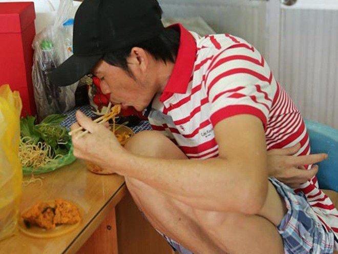 Thúy Nga khoe bữa ăn ngon giữa đêm khuya nhưng ai cũng chú ý chi tiết độc ở Hoài Linh