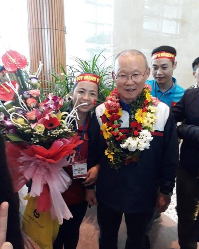 Tiết lộ món ăn khoái khẩu của chàng trung vệ điển trai Duy Mạnh