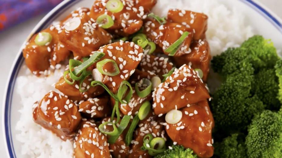 Tối nay ăn gì: Tự làm gà sốt Teriyaki hấp dẫn