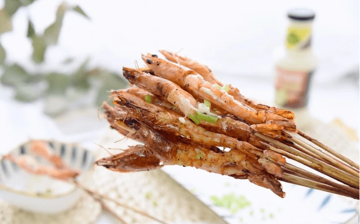 Tôm nướng sốt chua cay - ngon ngọt 'đắm say' lòng người, cả nhà chén hết trong vòng 'một nốt nhạc'