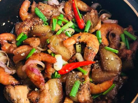 tom thit kho tieu Tôm thịt kho tiêu