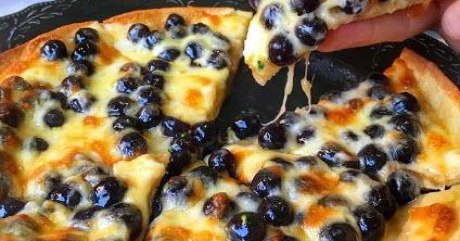 Trà sữa “xưa” rồi, pizza trân châu 100 nghìn/cái là món ăn mới nhất gây sốc tín đồ trân châu