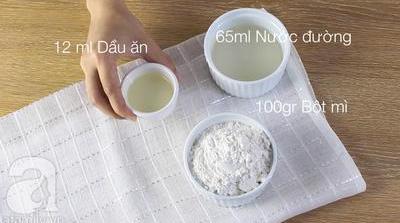 Trổ tài làm bánh Trung thu hoa nổi đẹp nhức nhối cho mùa Trung thu năm nay