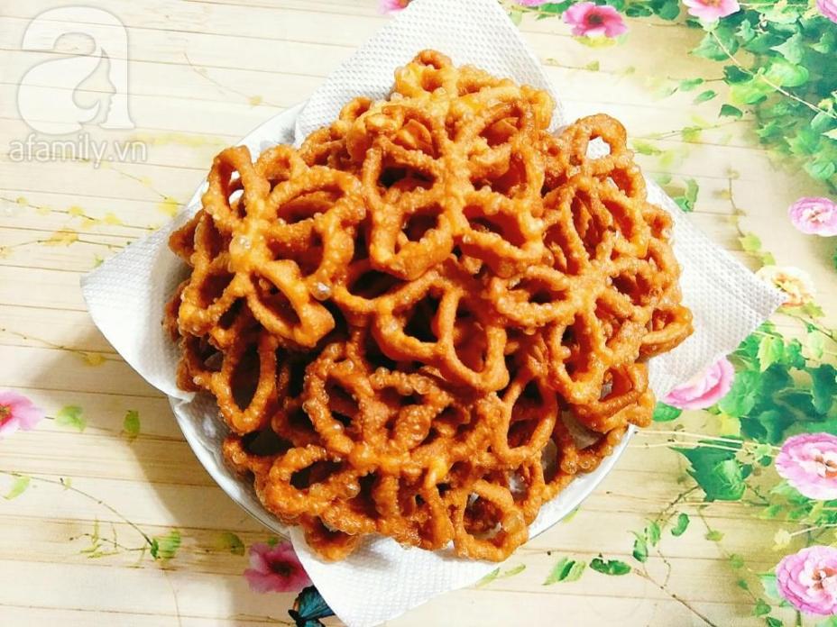 Trở về tuổi thơ với món bánh nhúng dân dã mà ngon mê