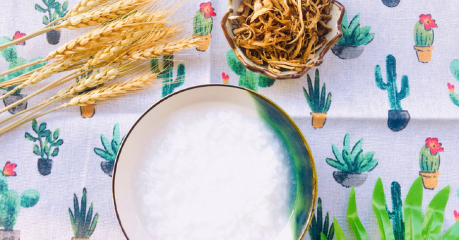 Từ khi biết làm chà bông nấm, nhà tôi lúc nào cũng có một hũ vì ăn vừa tiện lại vừa tốt cho sức khỏe