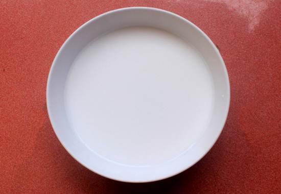 Tự làm bánh gạo sốt cay đơn giản mà ngon miệng
