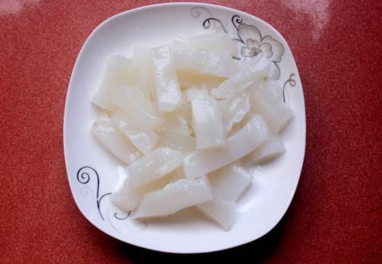 Tự làm bánh gạo sốt cay đơn giản mà ngon miệng