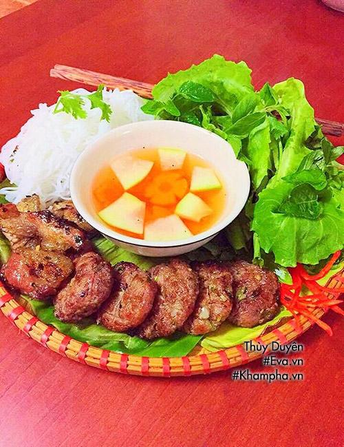 Tự làm bún chả thơm lừng cả bếp