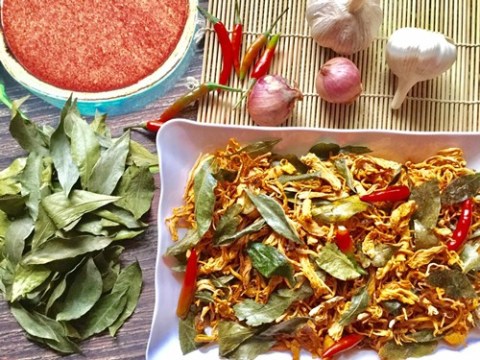 tu lam kho ga xe cay de bieu hay an tet Tự làm khô gà xé cay để biếu hay ăn Tết