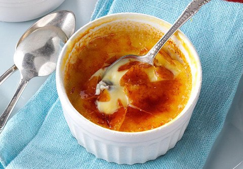 tu lam ngay tai nha voi phien ban kem chay creme brulee ngon ngat ngay Tự làm ngay tại nhà với phiên bản kem cháy creme brulee ngon ngất ngây